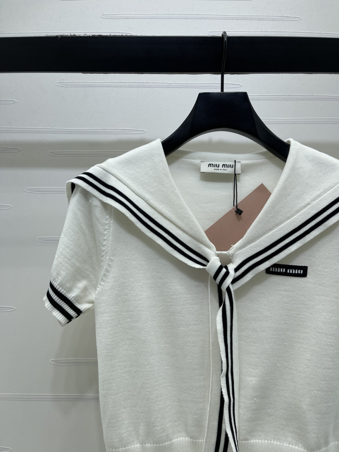 Women's short sleeves